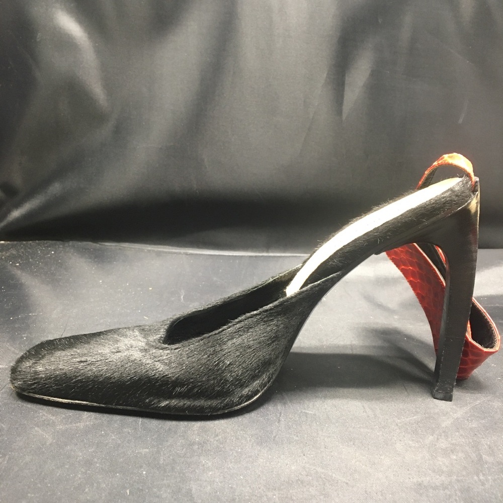 Closed Toe Mules - image 4